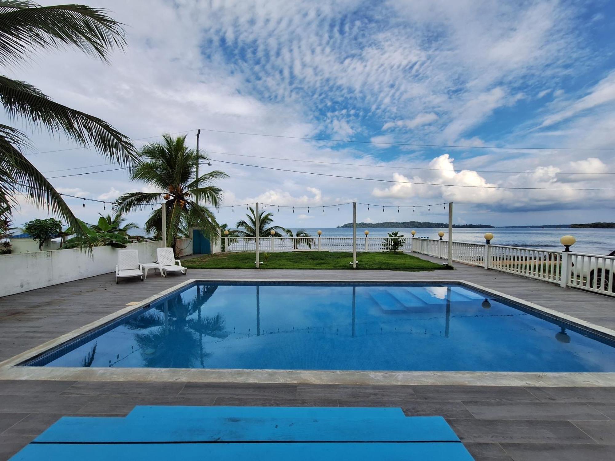 Paunch Beach Retreat Bocas Town Kültér fotó